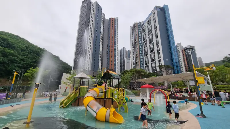 경기도 안양 아이랑 가기 좋은 새로운 물놀이 명소 - 푸르미 어린이 공원