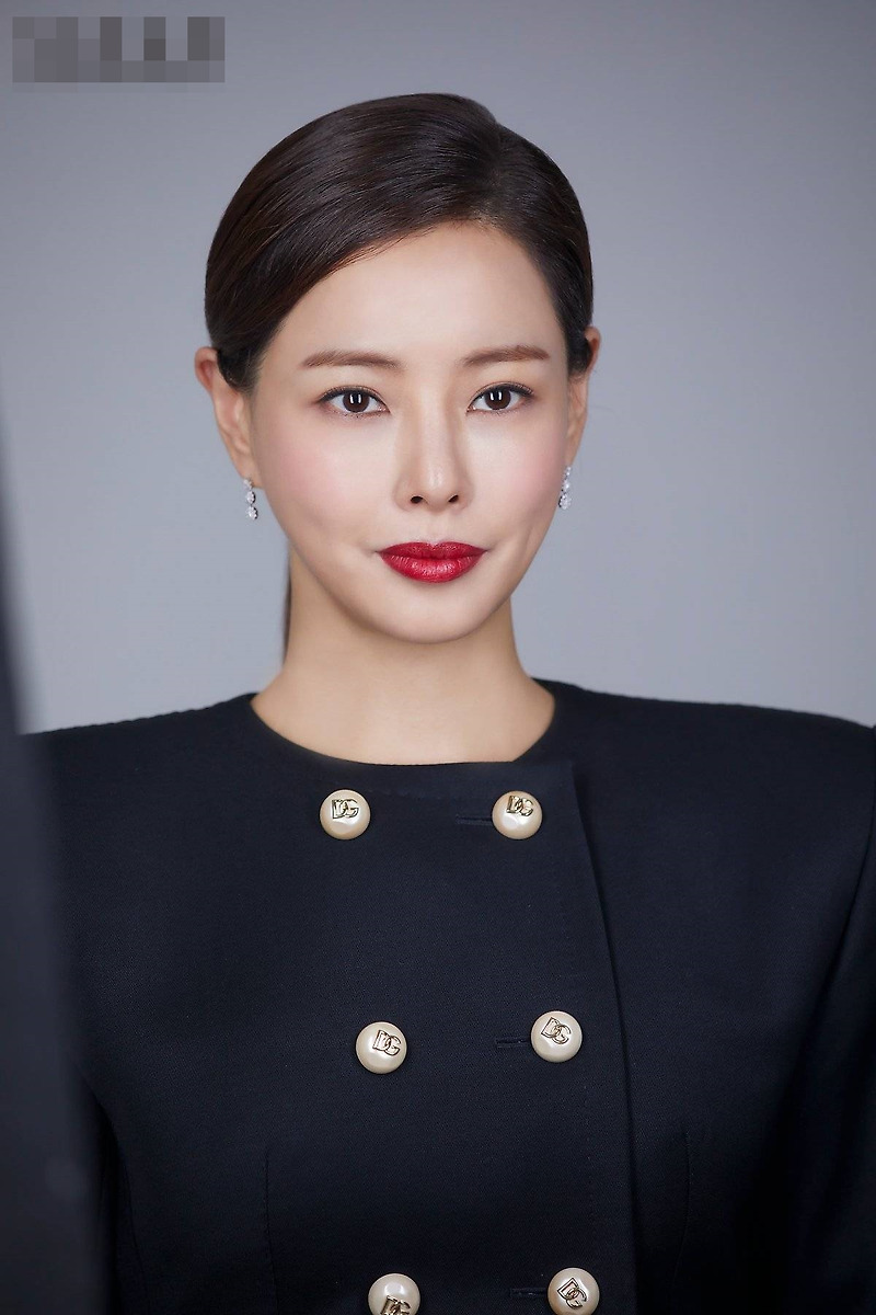 밤에 피는 꽃 드라마, 출연 등장인물 이하늬 이종원