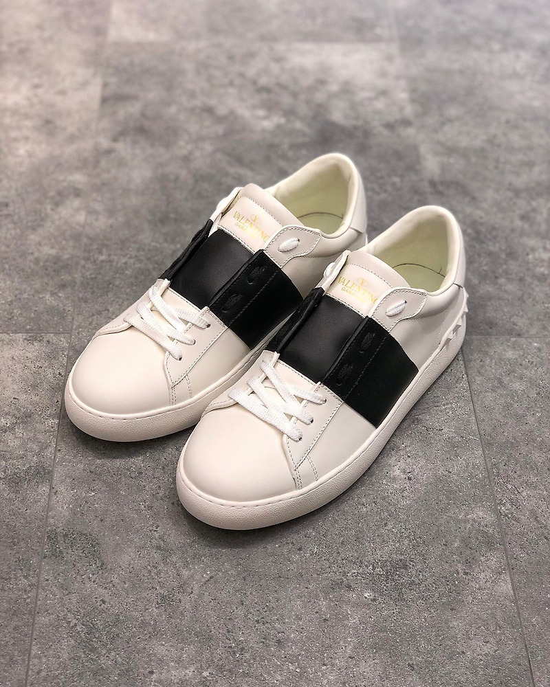 [VALENTINO] 발렌티노 히든 스니커즈 블랙 TY2S0830BLUA01