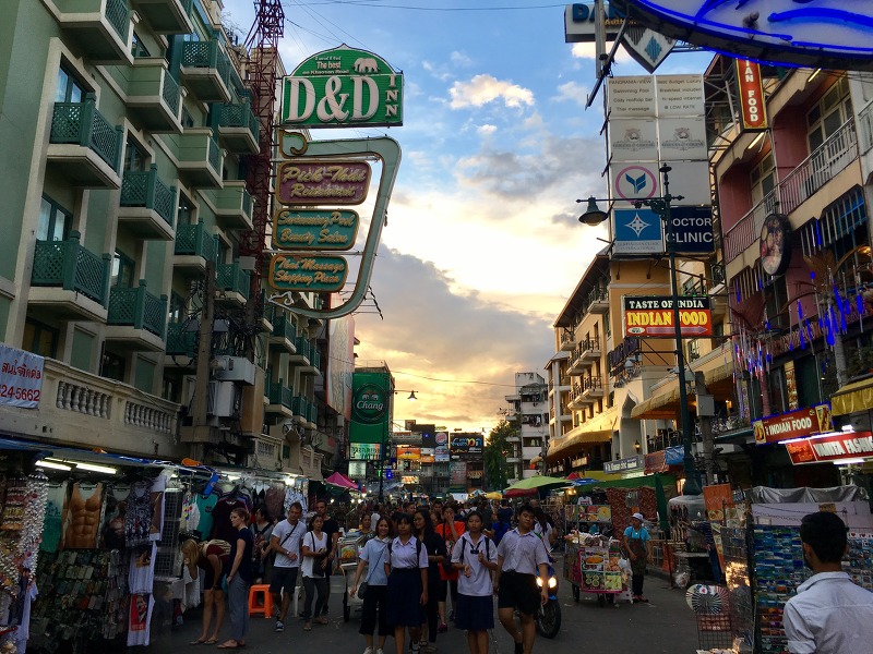 태국 방콕 여행지 소개 1편 - 카오산 로드 Khao san Road, 방콕 BTS 탑승, 땡모반 (수박쥬스)