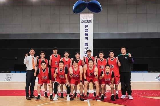 뭉쳐야쏜다 출연진 모아보기