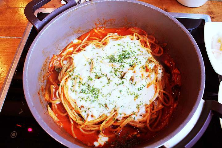 백반기행 부천 맛집 짜글이 신중동 핫플 환상 조합 김치 치즈 스파게티 사리 돼지 두루치기 식객 허영만 광희 편 소개