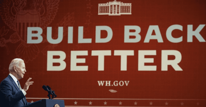 민주당 반대로 무산 위기 바이든의 전기차 지원 법안...2조 달러 인프라 법안 흔들  VIDEO: Roadblocks may be ahead for President Biden’s infrastructure projects