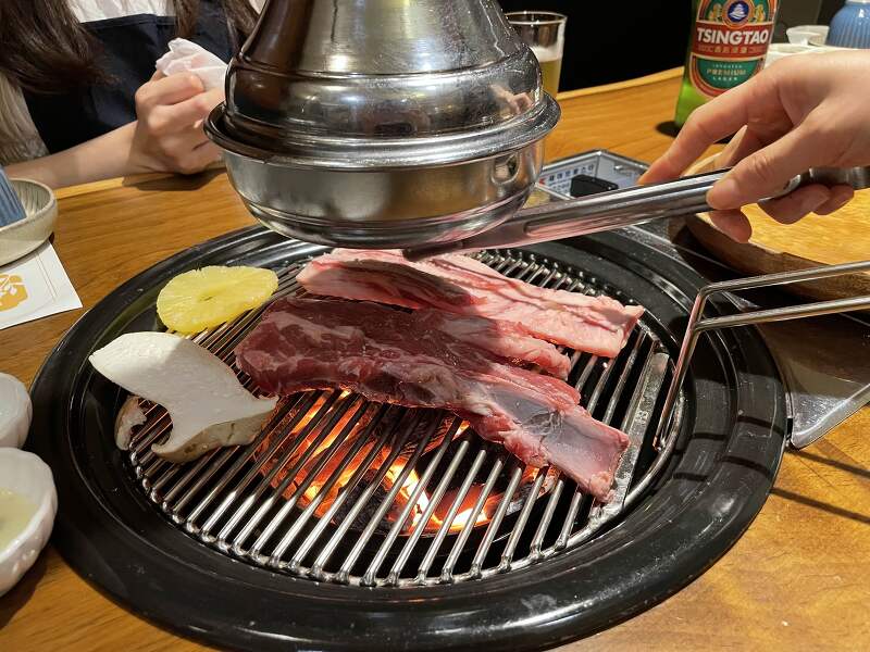 [서울/여의도] 양고기 맛집 화우연 여의도 커피를 먹을 수 있는 마호가니 카페