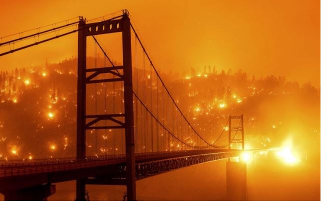 캘리포니아 산불 지역 원인..남한 면적 20% 규모 불타