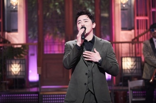 신동엽 주요부위 잡은 조정석, 거미 남편 벗고 19금 딱지 달았다