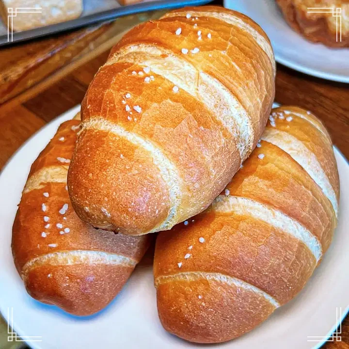 생활의달인 소금빵 달인 맛있는 영국 왕실 소금과 와인 제빵 베이커리 카페 은둔식달 오늘 방송 맛집 정보