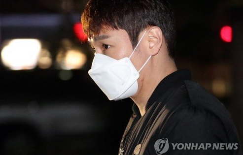 이시국에 '음주운전' 환희, 경찰 출석  