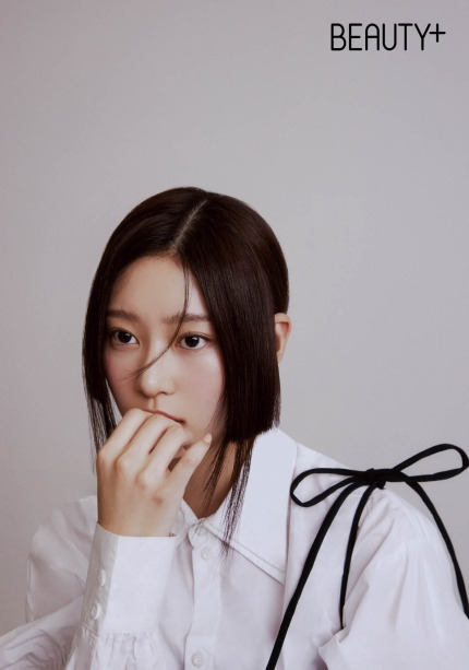 김민주 화보, 청순 인형 비주얼! [화보]