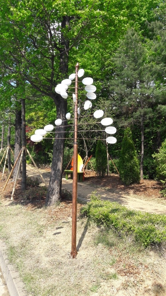 인천 공원에 설치한 윈드스푼 바람개비 대형사이즈 입니다.