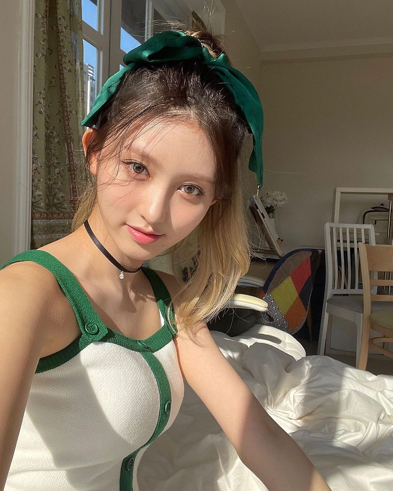 아이브 가을 셀카 팬직찍 화보 사진들 모음