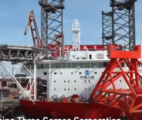 세계 최초 2000톤급 해상풍력 설치 플랫폼 VIDEO: World’s first 2000-ton-class offshore wind farm installation vessel put into operation...