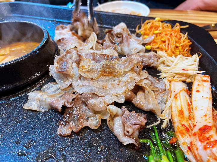 생방송투데이 단돈 3,900원 국내산 한돈 냉삼 대패 삼겹살 김포 마산동 맛집 추천 맛있고 싸다고