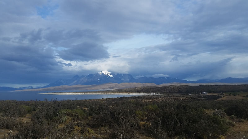 파타고니아 여행 Day-84 토레스 델 파이네(Torres del Paine) 1일 투어 가보기, 밀로돈 동굴(Cueva del Milodón) 가보기
