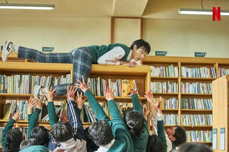 (넷플릭스) 지금 우리 학교는 공식 스틸 10장