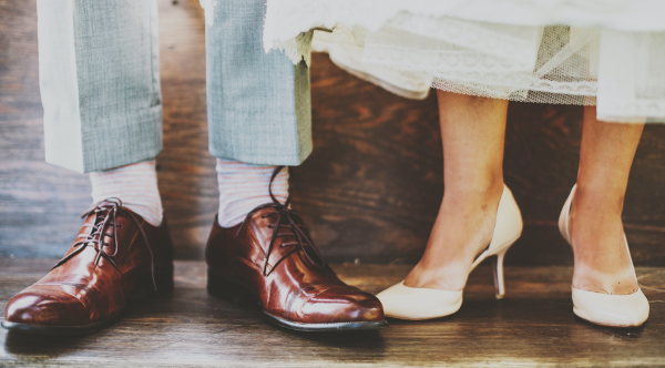 결혼식 초대장과 RSVP 관리: 특별한 순간을 계획하는 첫걸음