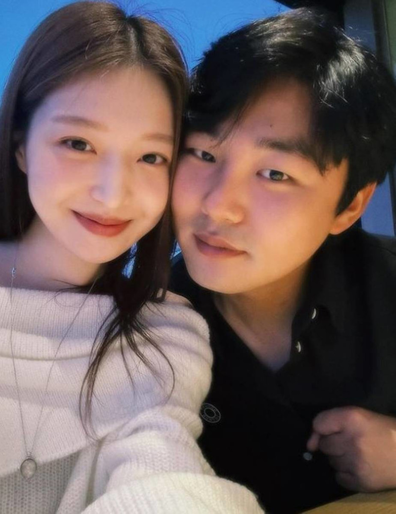 Mnet '러브캐처' 시즌1 출연자 김지연(28)이 야구선수 정철원과 혼전임신 및 결혼 소식
