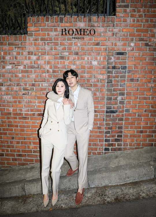 이승효 나이 배우 와이프 부인 아내 정혜리 결혼 가족 자녀 집안 아버지