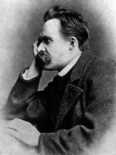 [니체의 말 Nietzsche's words] 첫걸음은 자신에 대한 존경심에서