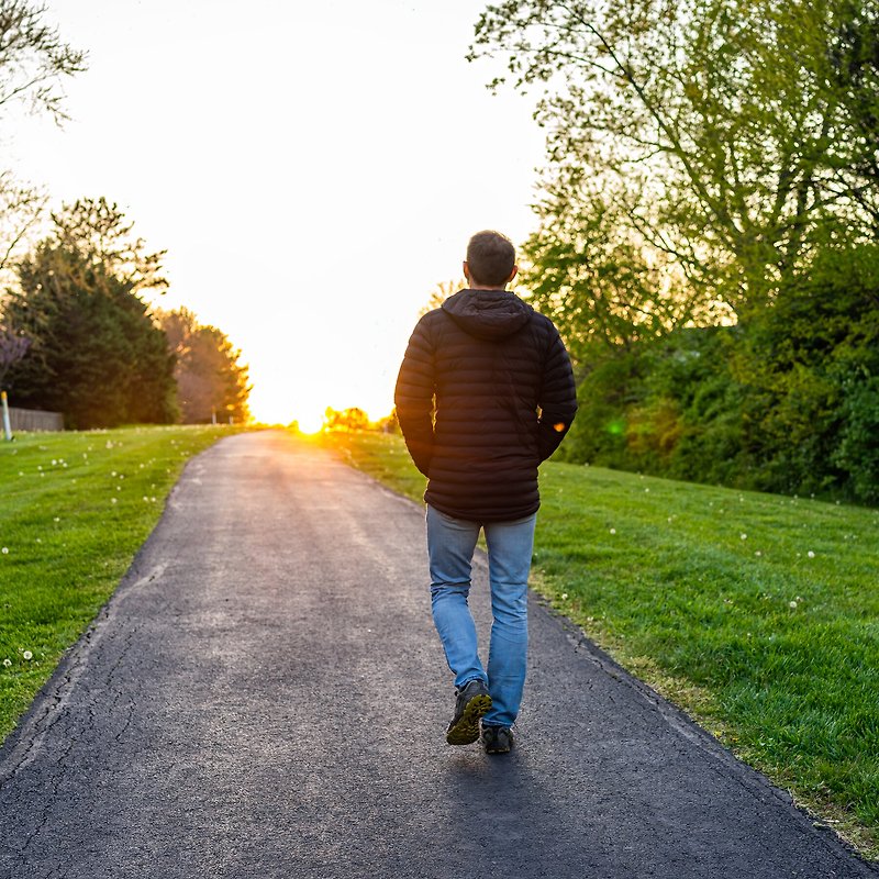 침묵 걷기 : 칼로리 소모(다이어트)와 스트레스 완화에 좋은 걷기 방법