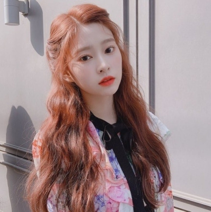 아이즈원 김민주, 화려한 꽃미모에 심쿵..사람이야 요정이야?