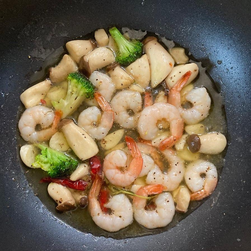 프레시지 밀키트 감바스 알 아히요(2인분) 이런 맛이구나~