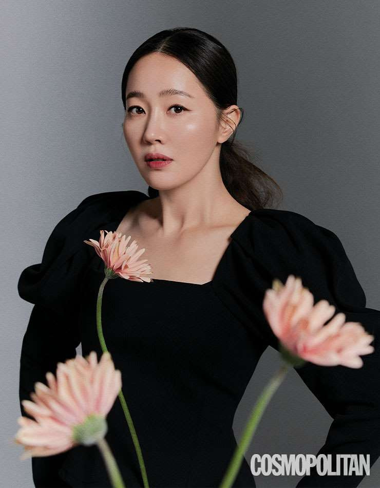 엄지원 