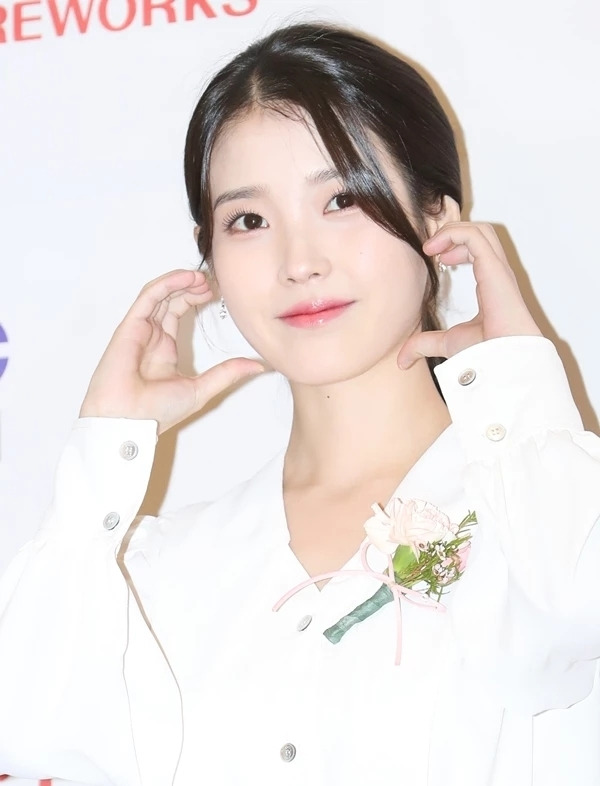 열정 없는 아이유 vs 개념 없는 박서준, '드림' 티키타카 호흡에 팬들의 관심 커진다
