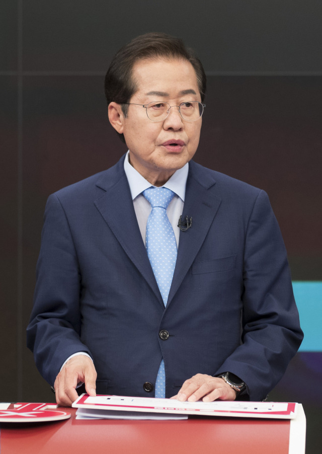 홍준표 나이 프로필 와이프 부인 아내 이순삼 결혼 자녀 가족 재산 군대