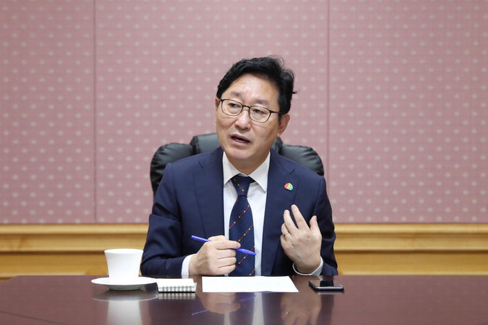 박범계 나이 프로필 와이프 부인 아내 주미영 결혼 가족 자녀 고향 재산