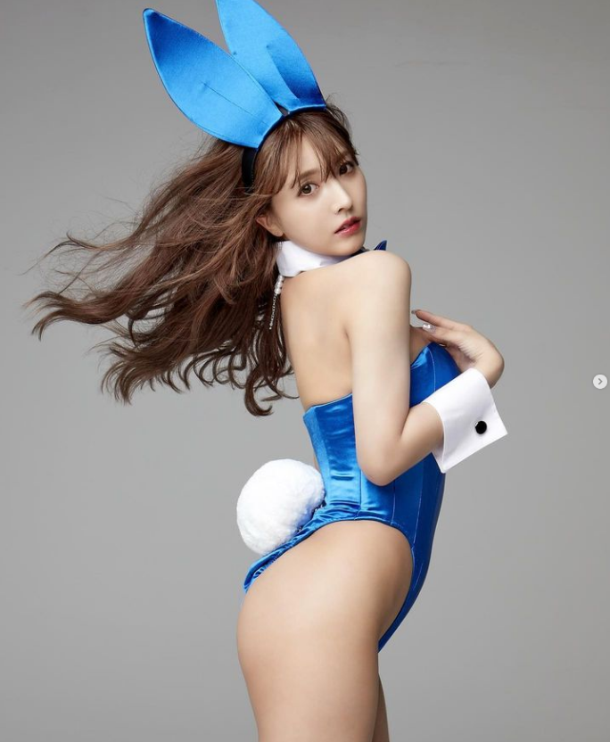 아이돌 출신 업계 탑 AV배우 미카미 유아 전격 은퇴