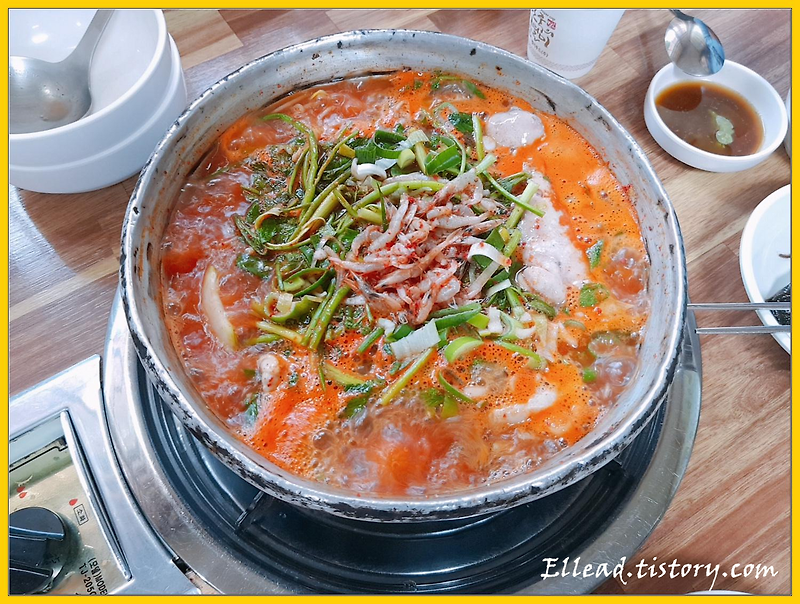 <맛집 세곳> 찌개, 탕, 전골... : 쌀쌀한 날 방문하기 좋은 맛집