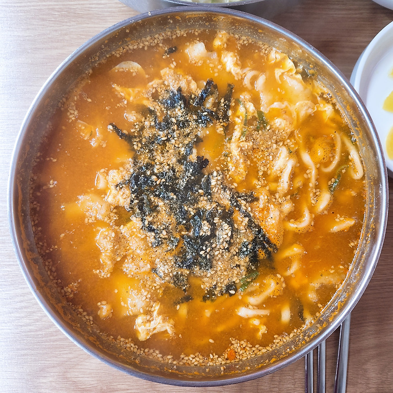 속초의 아침 해장 장칼국수 맛집 금이야옥이야