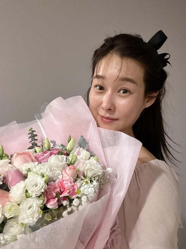 '80억 CEO' 현영, '헐크' 남편 자랑 삼매경...아들 딸 학비만 6억 