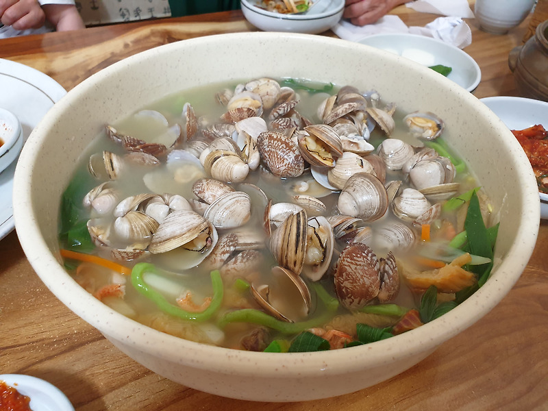 경주맛집 : 부추면 해물칼국수 경주 양남 '기와집칼국수'