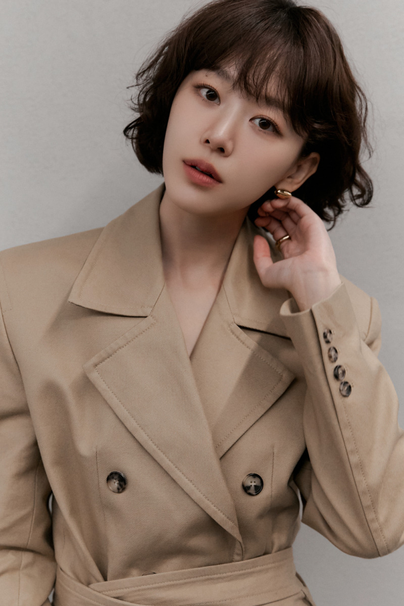 배우 이주명(30)이 첫 주연작 ‘모래에도 꽃이 핀다’를 성공적으로 마무리한 소감을 밝혔다.