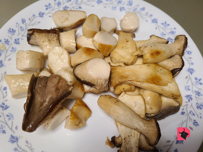 쫄깃하고 맛있게! 버섯 맛있게 먹는 방법,  한우 소고기 새송이버섯구이