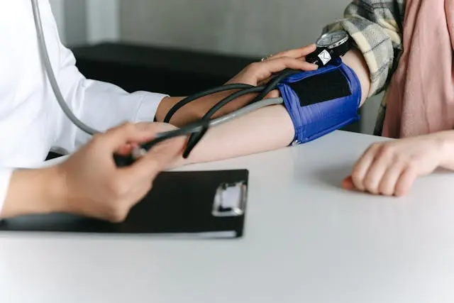 혈압 낮추는 방법: 자연적으로 줄이는 종합 가이드
