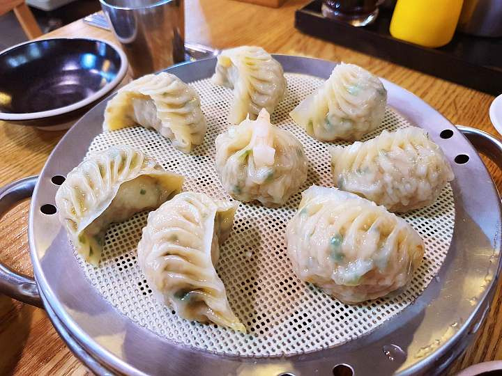 백반기행 관악 신림 맛집 메밀칼국수 메밀밥 봄동 겉절이 메밀 새우 교자 만두 식객 허영만 박은영 편 소개