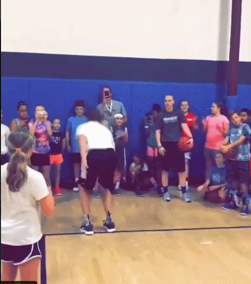이런!...농구 원거리 슛 페이크인 알았는데...VIDEO:Coach nails full-court shot backwards in front of hundreds of kids
