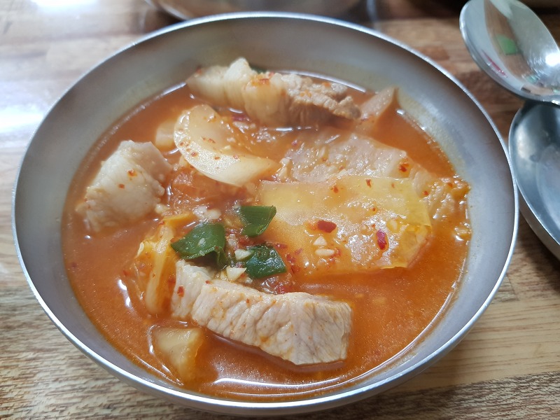 (5점) 영천시 완산동 김치돼지찌개 맛집 '역전식육식당'