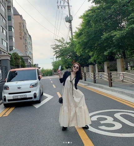 서인영, 스쿨존 무단횡단 논란...