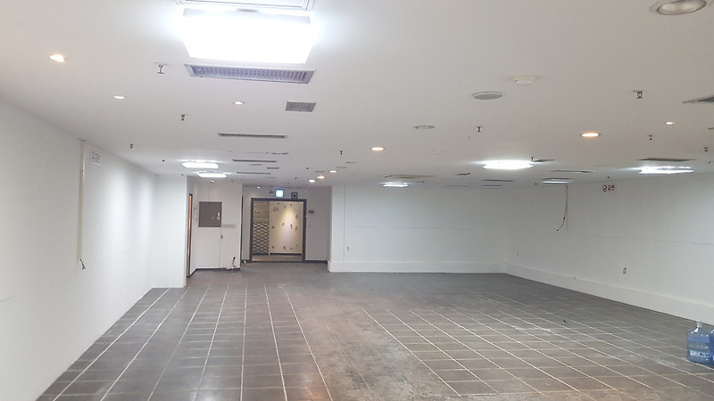 인천 미추홀구 주안동 업무시설밀집 대로변  지하100평 2000/140 공실 한식뷔폐 도시락업체 롤러장 사무실 #인천상가 #인천사무실 #100평상가 #100평사무실