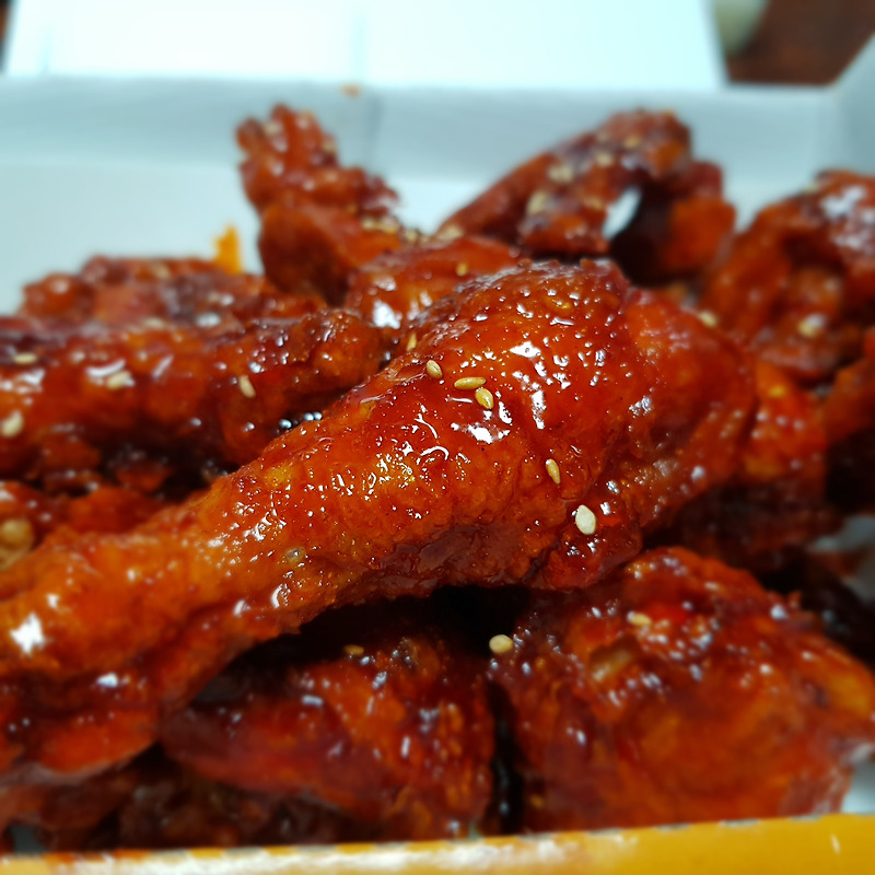 강다니엘이 광고하는 멕시카나와 삼양의 콜라보 신제품 불닭치킨 맛 솔직한 후기와 가격 등의 정보