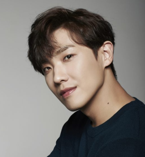 이준 정소민 결별 결별사유 프로필 나이 군대 전역 키