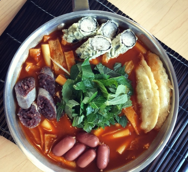 놀라운 토요일 도레미마켓 인천 부평시장 맛집(차돌치즈떡볶이, 컵케이크, 갑오징어문어보쌈)