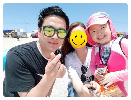 126번째추억 아빠와딸 을왕리해수욕장 물놀이 아빠의 머리묶기