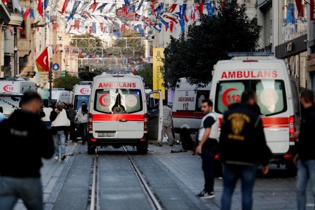 튀르키에 이스탄불 테러 폭발로 6명 사망 81명 부상 VIDEO: Istanbul: Footage shows moment explosion hits pedestrian street