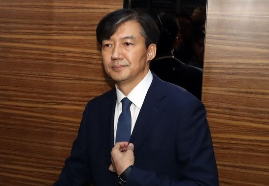 조국 여배우 후원이 있다?? :: 밀어준 여배우는 누구인가....