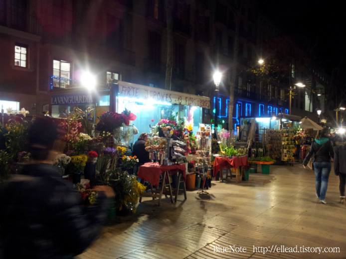 <스페인 바르셀로나 여행> 람블라스 거리 (La Ramblas) : 구시가지의 중심